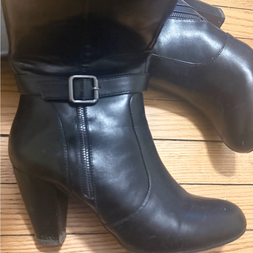 Elegant Black Heeled Boots for Women